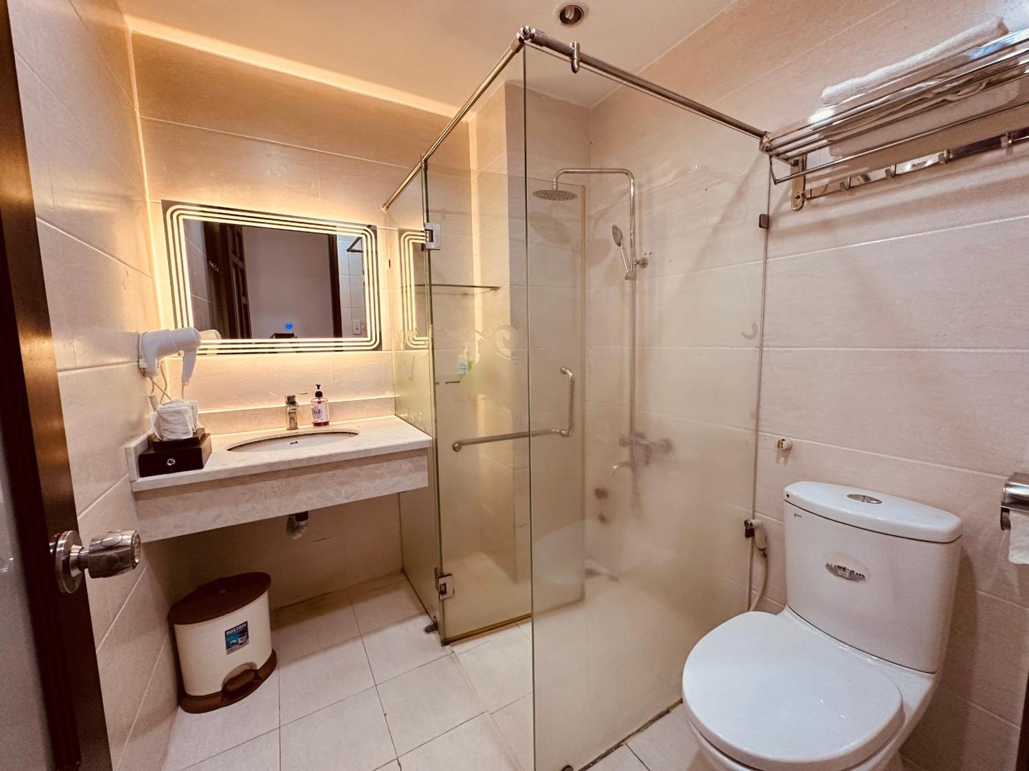 Redflower Hotel TP. Hồ Chí Minh Ngoại thất bức ảnh
